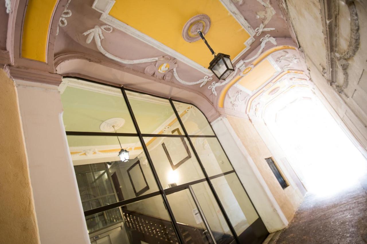 Ferienwohnung Le Griffon Colmar Exterior foto